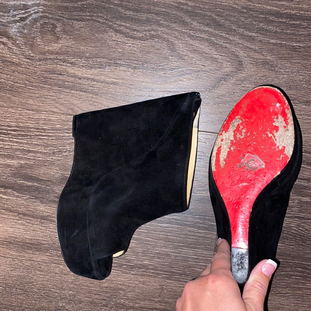 Louboutin wedge mule Sz 40 blk suede